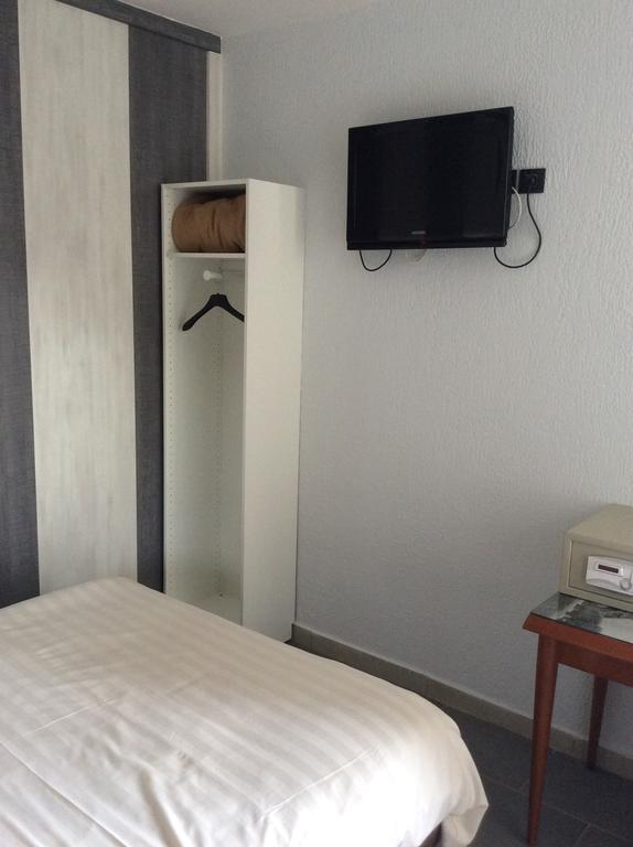 Hotel Paname Clichy Buitenkant foto